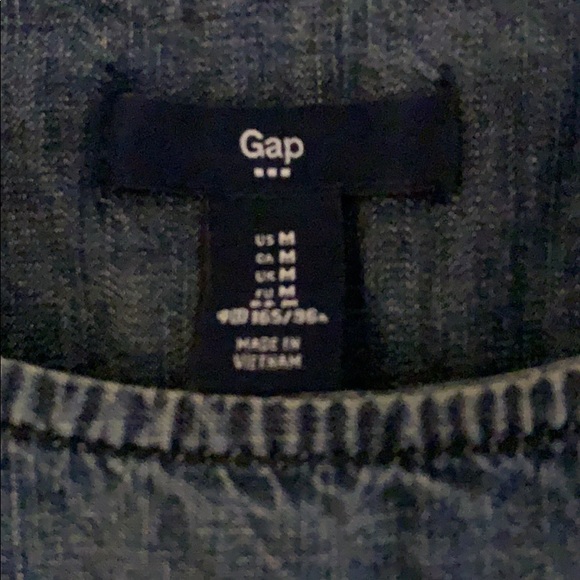 Gap top - Picture 2 of 2